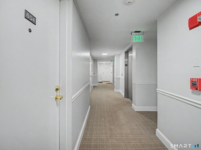 Building Photo - 104 North St