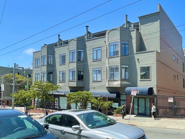 Building Photo - 1BR/1BA Renovated Condo on Fillmore Street...