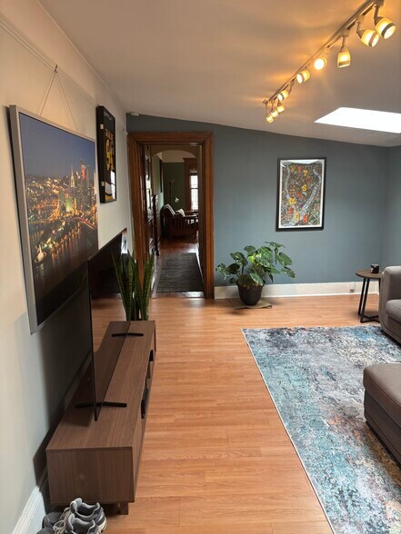 Living room - 1211 Buena Vista St