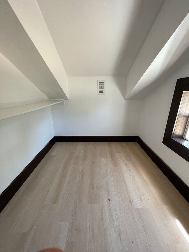 Building Photo - Longhorn Ranch-Barndo Community-Half Acre Lots