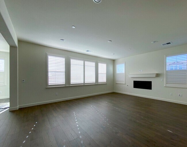 Building Photo - New Construction 4 bedroom 2.5 bath W Section!! With Solar!!!