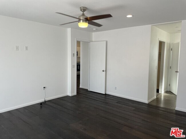 Building Photo - 2877 Gram Dr