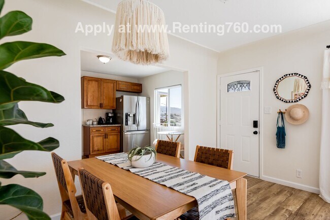 Building Photo - Lovely 3 Bed Home With Solar Panels!