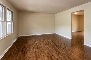 Interior Photo - Twin Oaks Apartments