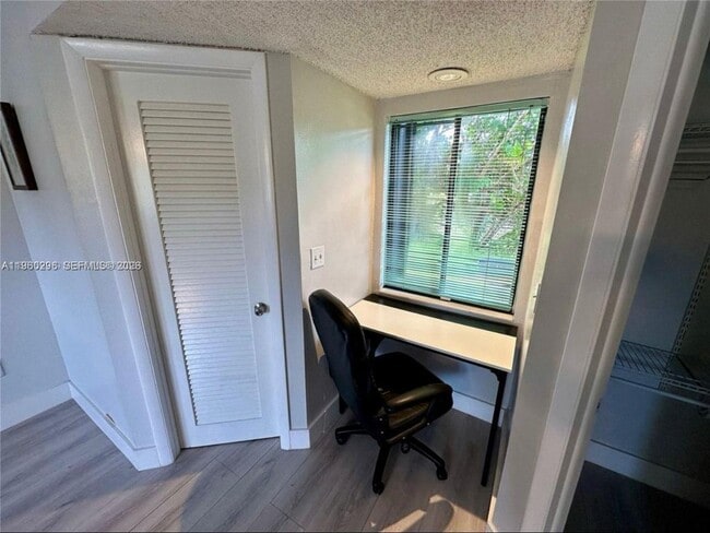 Building Photo - 10640 SW 75th Ln