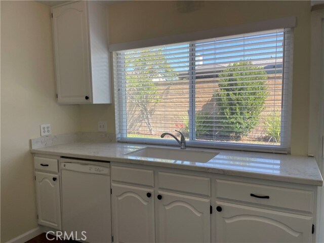 Building Photo - 6331 Balmoral Dr