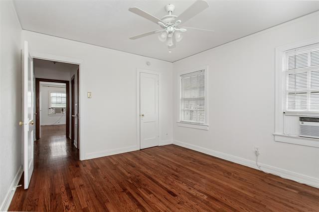 Building Photo - 5918 La Vista Dr