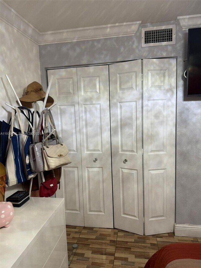 Building Photo - 13854 SW 67th Terrace