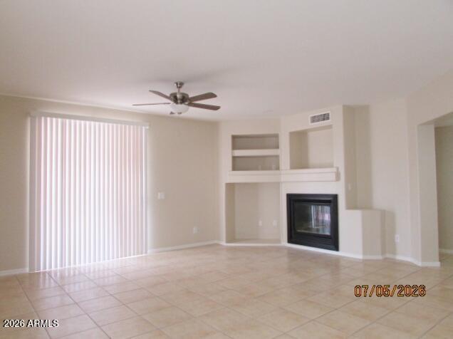 Building Photo - 6135 W Navajo Dr