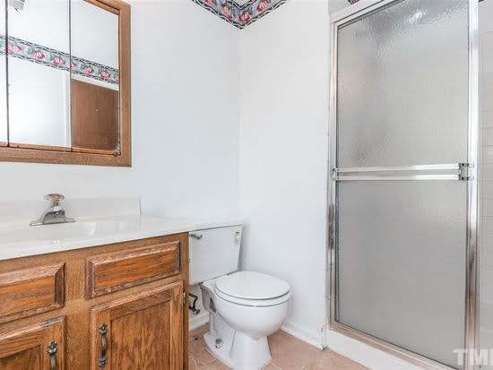 2nd Full Bathroom With Shower - 4105 Iver Johnson Dr