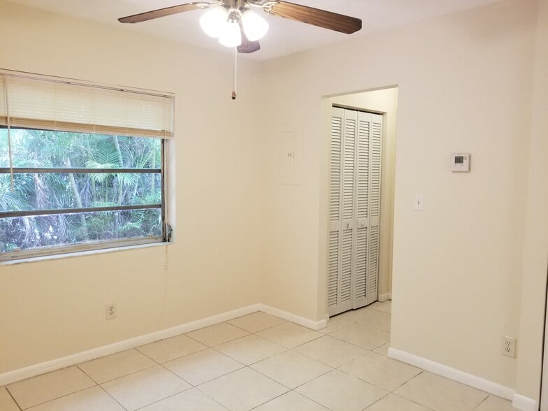 Building Photo - 2327 Polk St