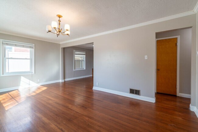 Building Photo - Beautiful Brick Home with Garden, Finished Basement & Detached Garage Office