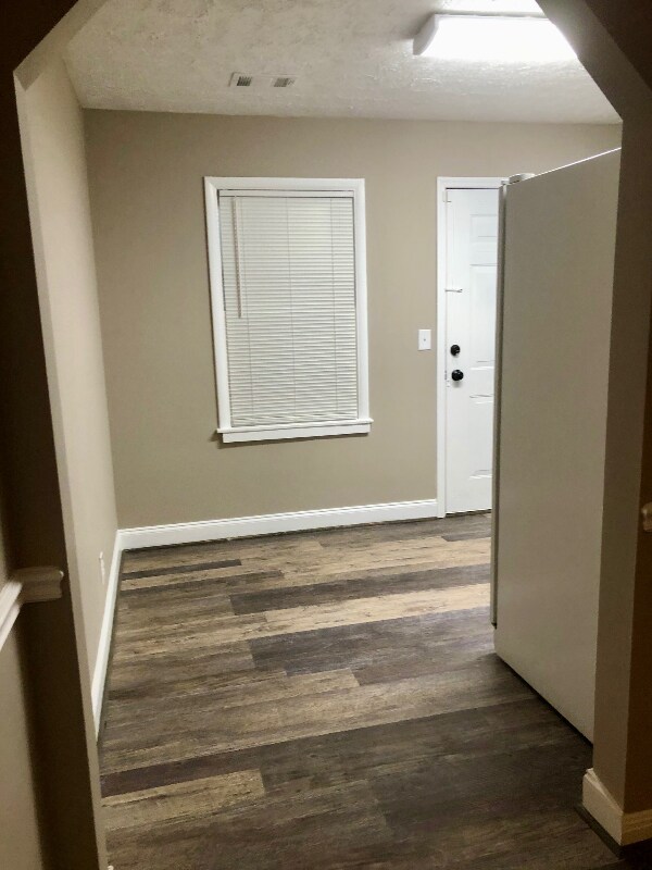 Building Photo - 4614 Old Cusseta Rd