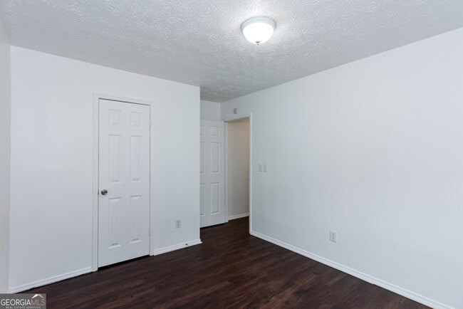 Building Photo - 6960 Brown Dr S