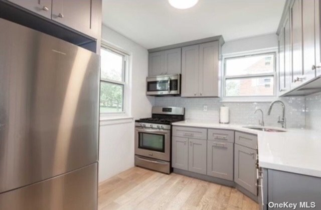 Building Photo - 71-7 Little Neck Pkwy