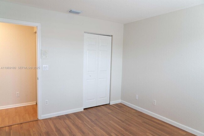 Building Photo - 3547 SW 175th Ave