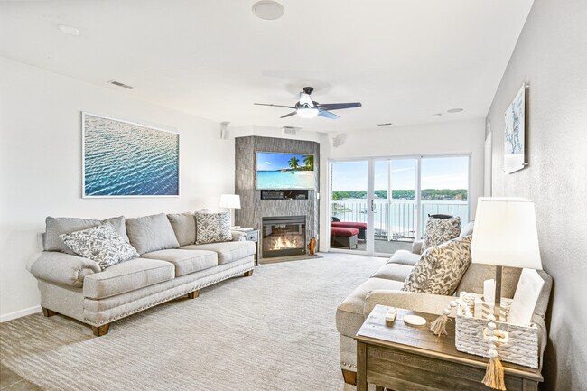 Building Photo - 1359 Seascape Ln