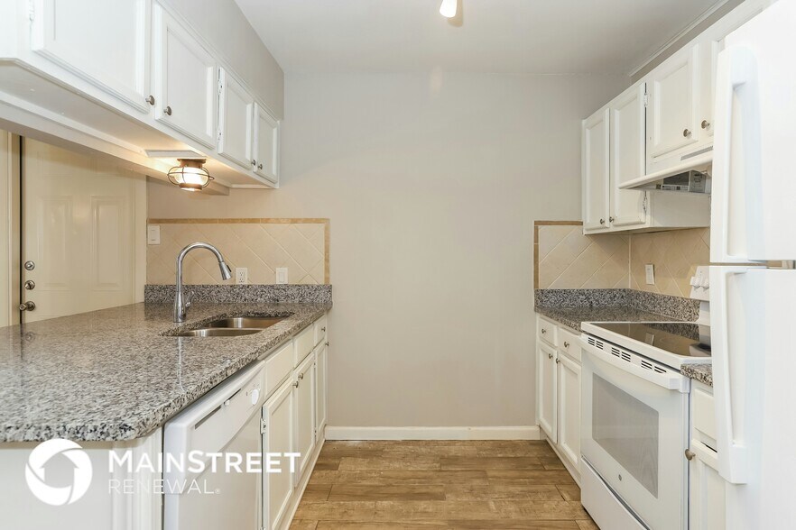 Building Photo - 2923 Black River Ln