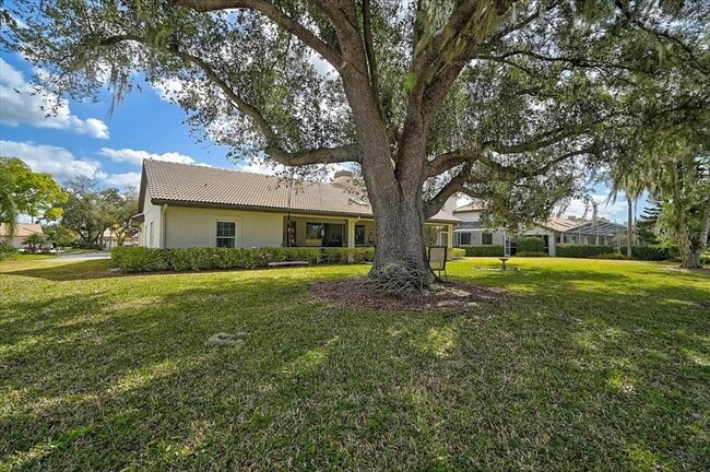 Building Photo - 4427 Highland Oaks Cir