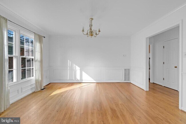 Building Photo - 5617 6th St N