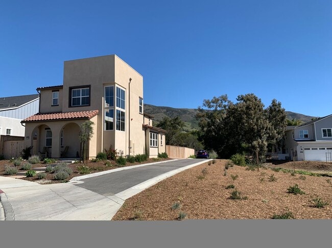 Building Photo - 3790 Park Ridge Ln