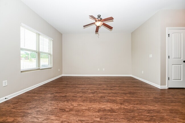 Building Photo - Comfortable and Convenient McDonough Home
