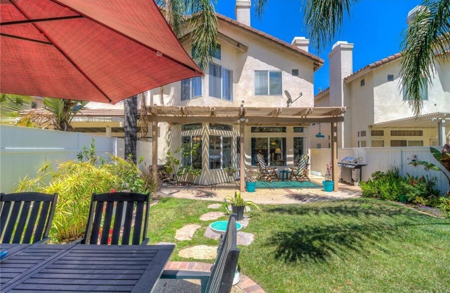 Building Photo - 933 S Lone Pine Ln