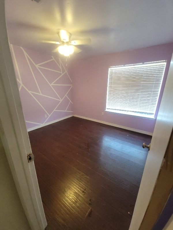 Building Photo - 2118 Cedarcrest Dr