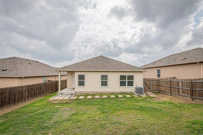 Building Photo - 15108 Diamondleaf Cove