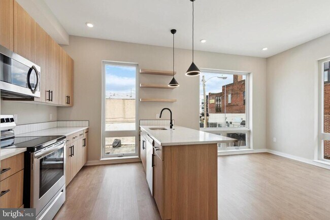 Building Photo - 308 W Chelten Ave