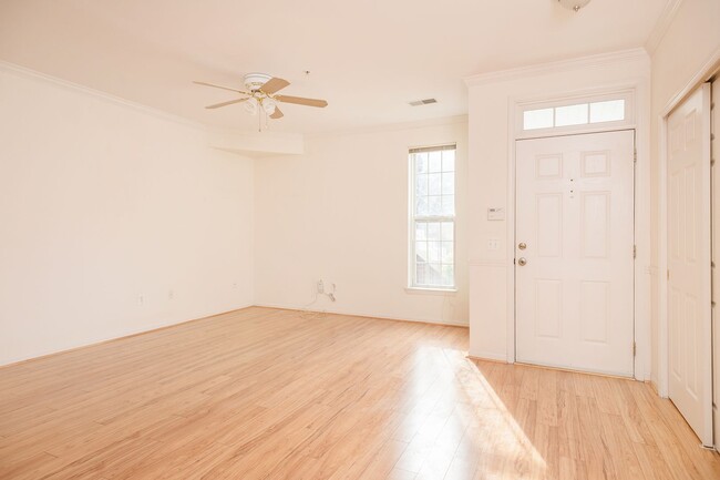 Building Photo - First Floor 3 Bedroom 2 Full Bath Condo - ...