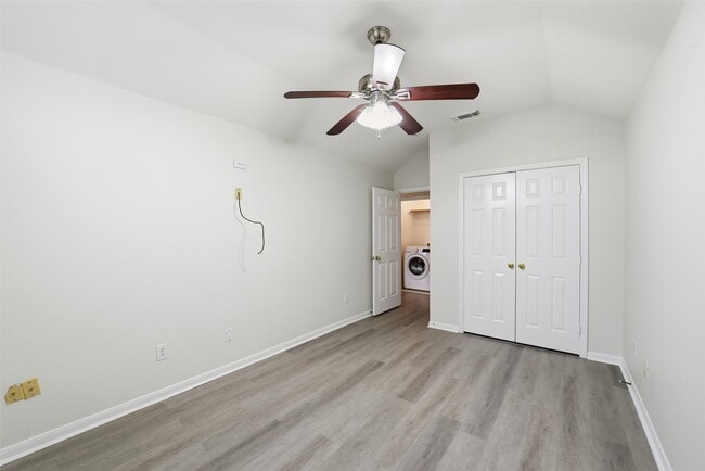 Building Photo - 2110 Ridge Wood Ln