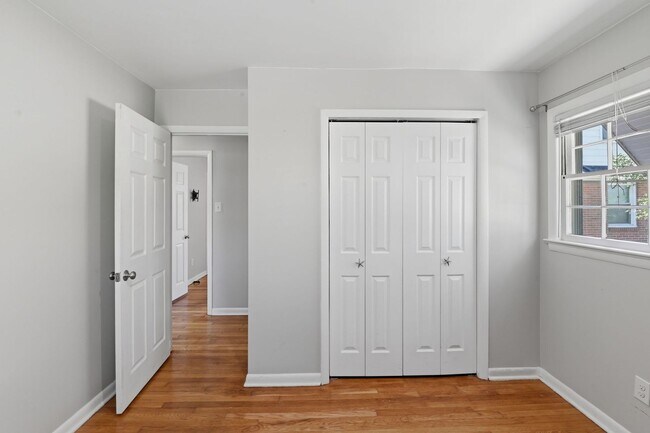 Building Photo - 3 Bedroom 1.5 bath home in hampton