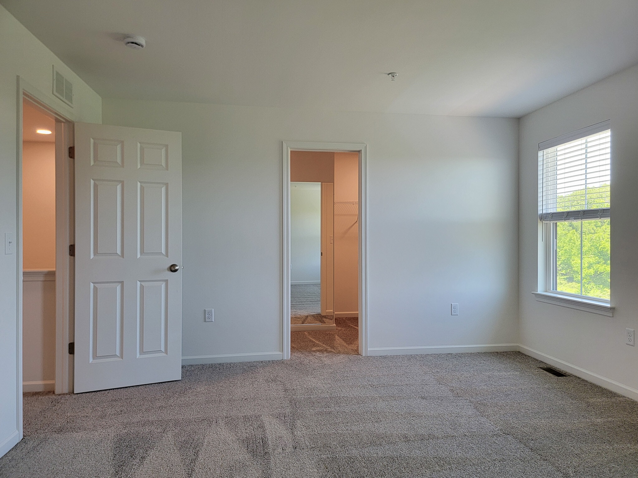 Building Photo - 2133 S Autumn Chase Dr