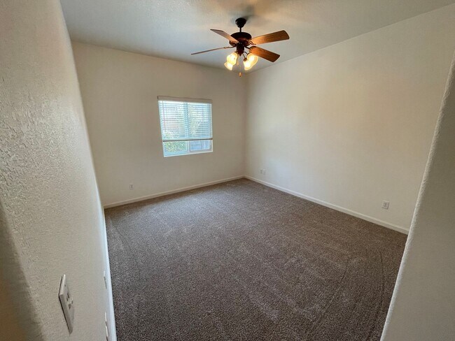 Building Photo - 143 Headwater Road