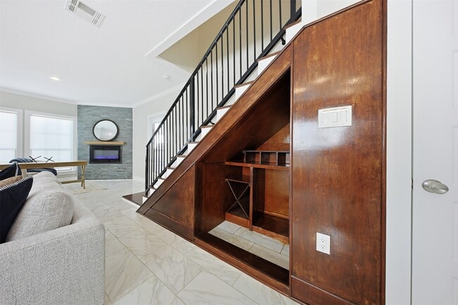 Building Photo - 514 E 29th St