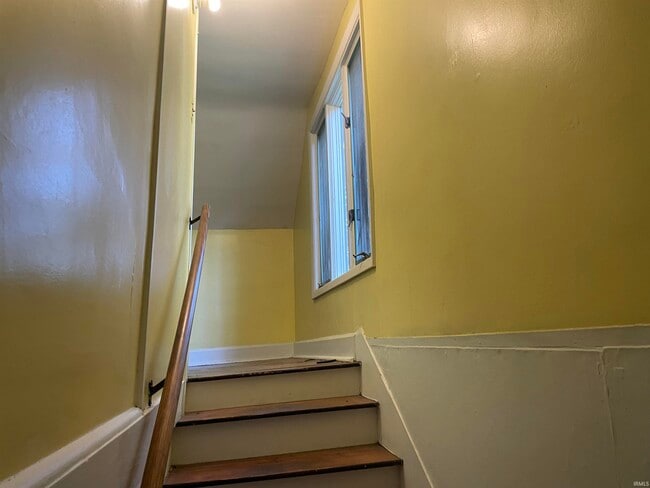 Building Photo - 2625 S Smith Rd