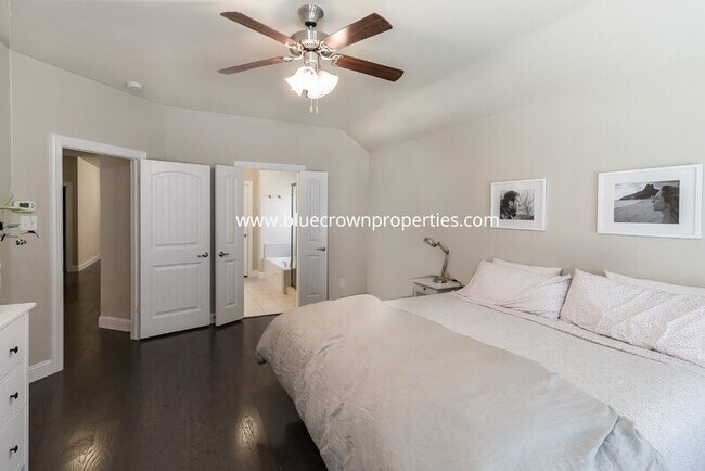 Building Photo - 4101 Wavertree Rd