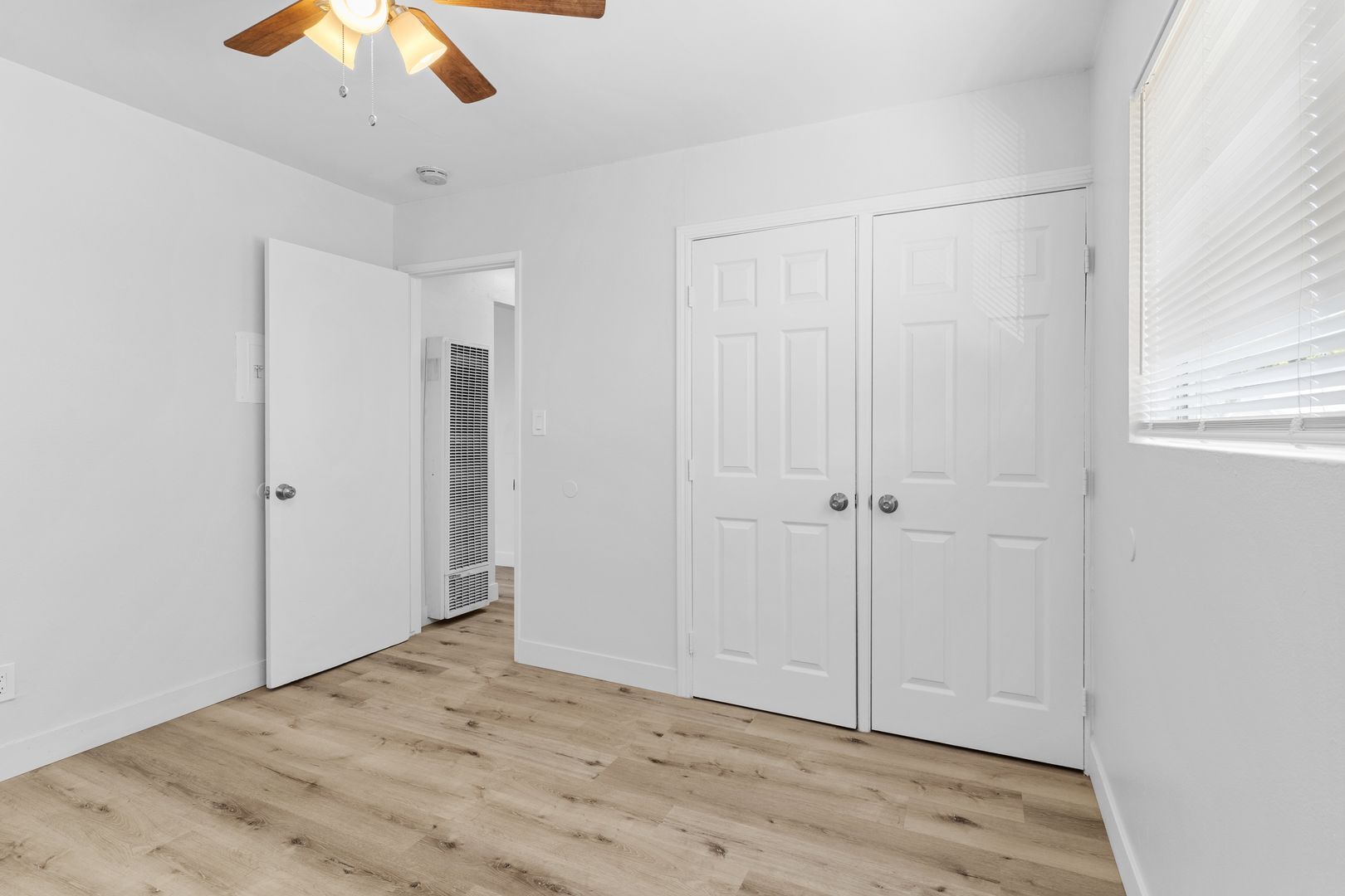 Building Photo - 1050 Gaviota Ave