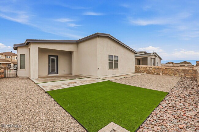 Building Photo - 151 N Halstead Dr