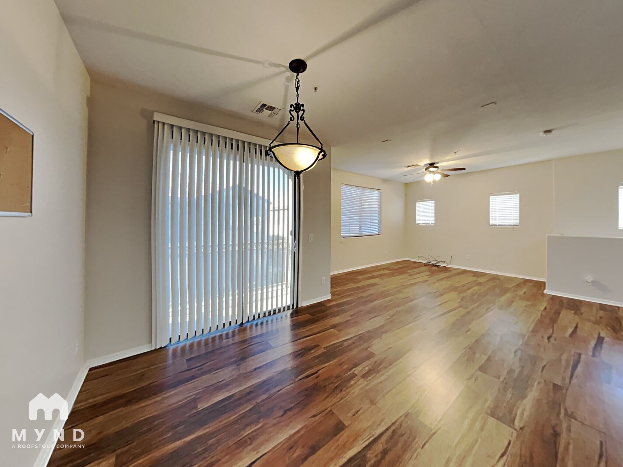 Building Photo - 1409 N 81st Dr