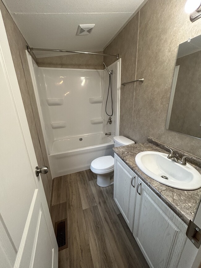 Building Photo - 211 Wauka Ridge Rd