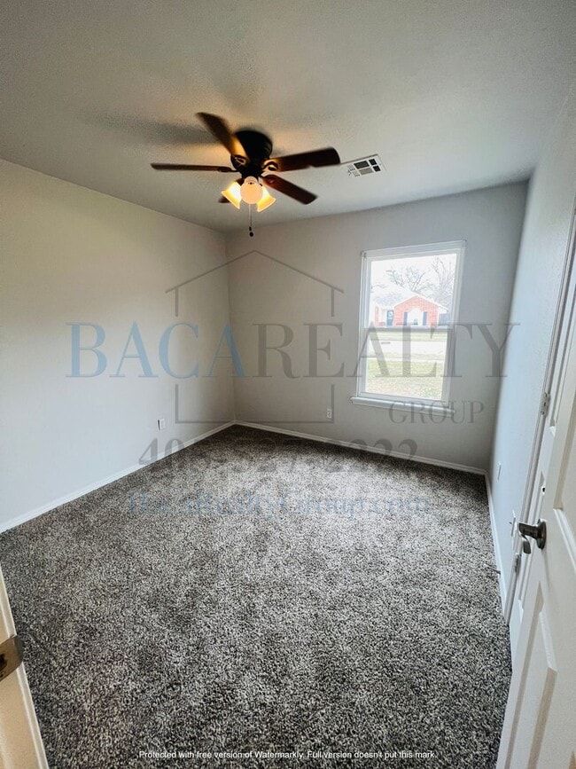 Building Photo - 3br 2ba home in the Shadowlake Subdivision!!