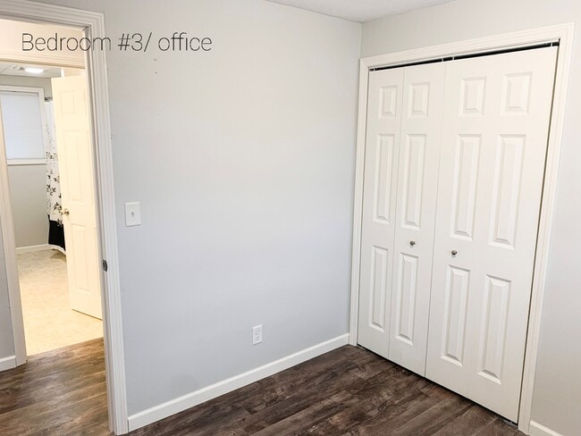 Bed 3/ office - 214 Larch Ave