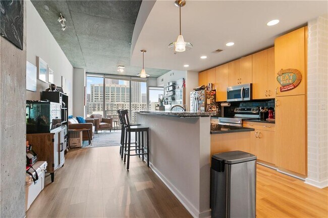 Building Photo - 860 Peachtree St NE