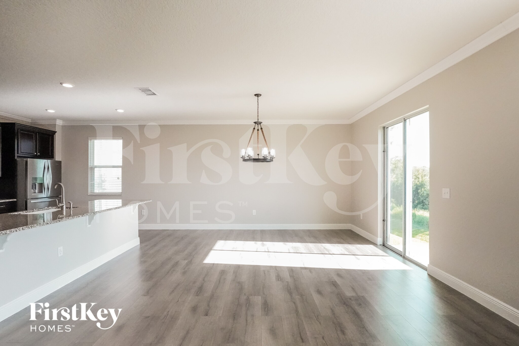 Building Photo - 11400 Wishing Well Ln