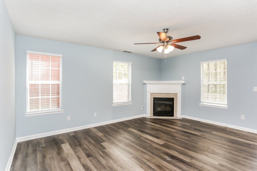 Building Photo - 2574 Walter Way