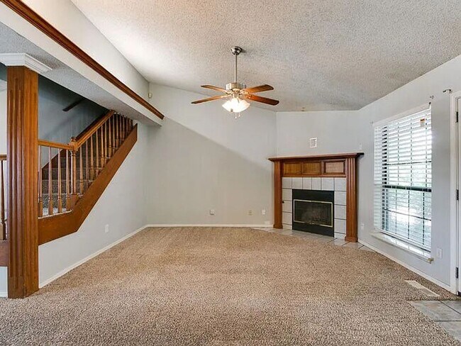 Building Photo - NORMAN, OKLAHOMA - MINUTES TO UNIVERSITY OF OKLAHOMA