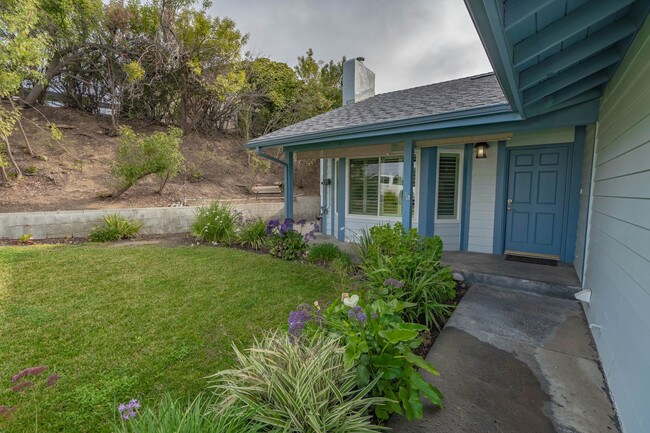 Building Photo - Fully Furnished 3 Bedroom Home for Rent in...