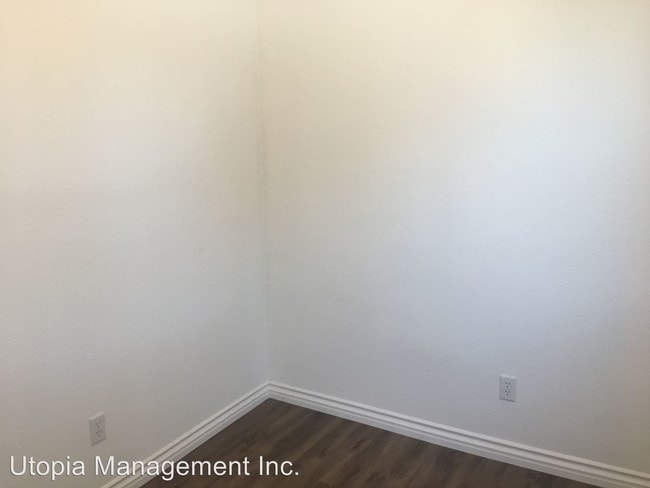 Building Photo - 1990 Ocean View Blvd